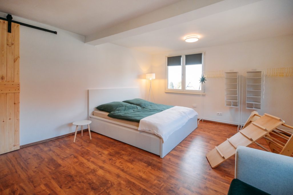 Schlafzimmer 1